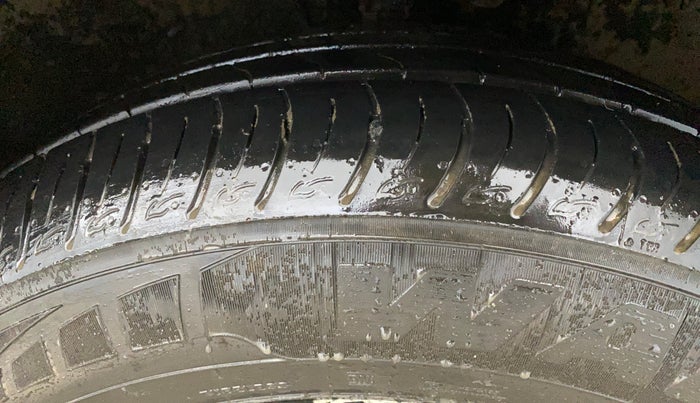 2017 Toyota Corolla Altis VL CVT PETROL, Petrol, Automatic, 60,082 km, Right Front Tyre Tread