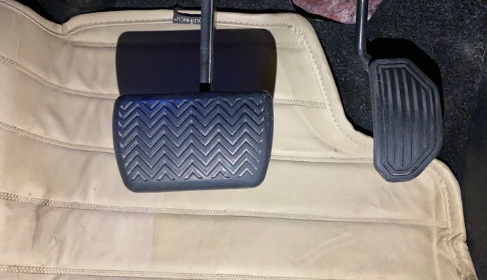 2017 Toyota Corolla Altis VL CVT PETROL, Petrol, Automatic, 60,082 km, Pedals