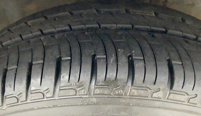 2011 Hyundai i20 ASTA 1.2, Petrol, Manual, 63,293 km, Right Front Tyre Tread