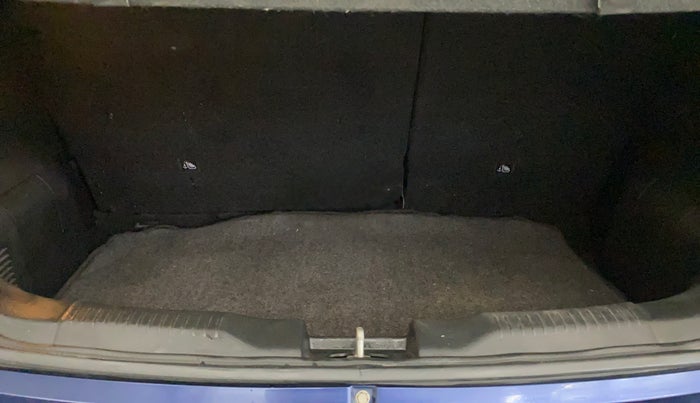 2019 Maruti IGNIS DELTA 1.2, Petrol, Manual, 53,769 km, Boot Inside