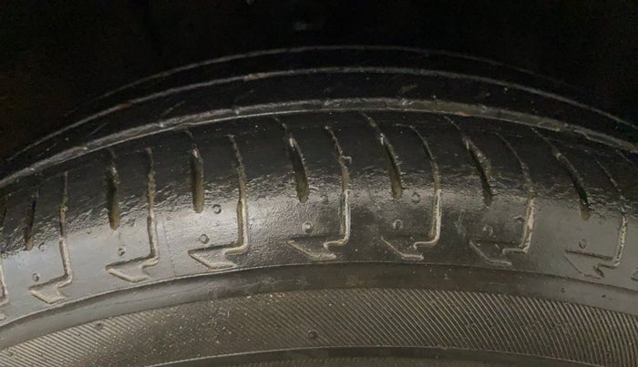 2019 Maruti IGNIS DELTA 1.2, Petrol, Manual, 53,769 km, Right Front Tyre Tread