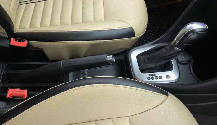 2019 Volkswagen Vento 1.2 TSI HIGHLINE PLUS AT, Petrol, Automatic, 84,025 km, Gear Lever