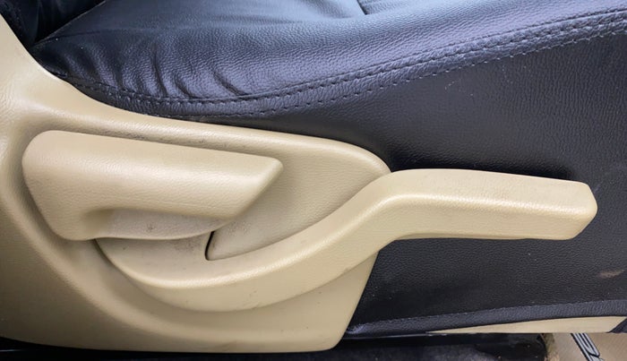 2016 Honda Amaze 1.2L I-VTEC S, Petrol, Manual, 77,875 km, Driver Side Adjustment Panel