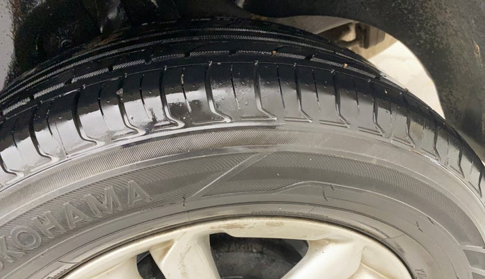 2016 Hyundai Creta SX PLUS 1.6 PETROL, Petrol, Manual, 93,741 km, Left Rear Tyre Tread