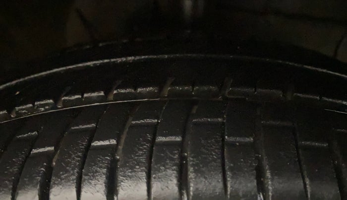 2021 Hyundai NEW SANTRO SPORTZ AMT, Petrol, Automatic, 14,659 km, Right Front Tyre Tread