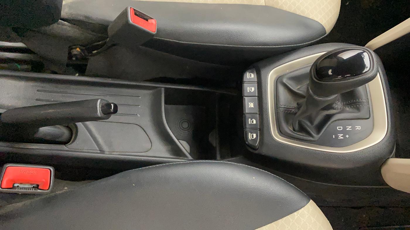 2021 Hyundai NEW SANTRO SPORTZ AMT, Petrol, Automatic, 14,659 km, Gear Lever