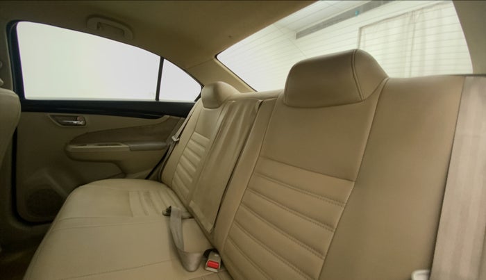 2015 Maruti Ciaz VDI SHVS, Diesel, Manual, 1,14,701 km, Right Side Rear Door Cabin