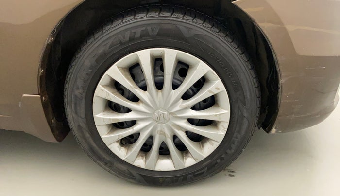 2015 Maruti Ciaz VDI SHVS, Diesel, Manual, 1,14,701 km, Right Front Wheel