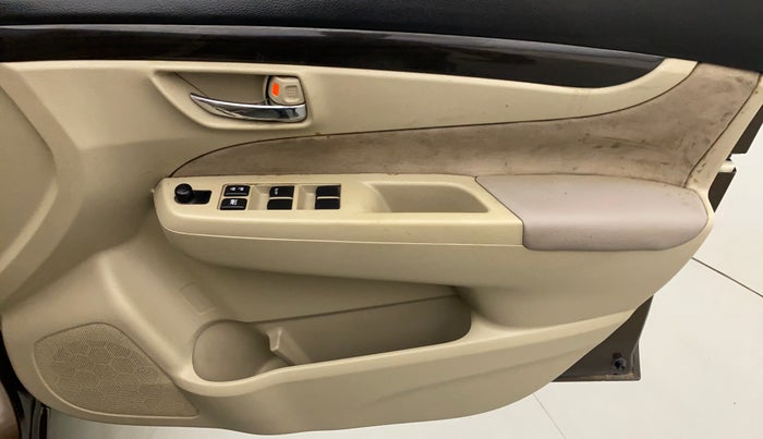 2015 Maruti Ciaz VDI SHVS, Diesel, Manual, 1,14,701 km, Driver Side Door Panels Control
