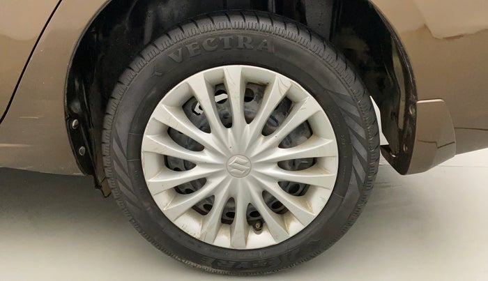 2015 Maruti Ciaz VDI SHVS, Diesel, Manual, 1,14,701 km, Left Rear Wheel