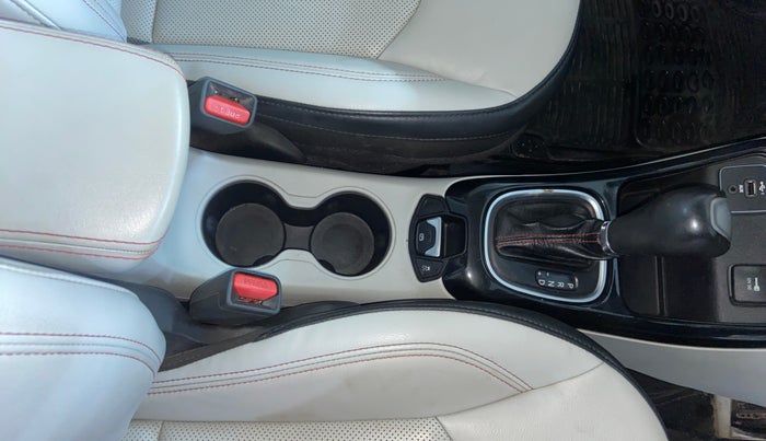 2019 Jeep Compass LIMITED PLUS PETROL AT, Petrol, Automatic, 70,805 km, Gear Lever