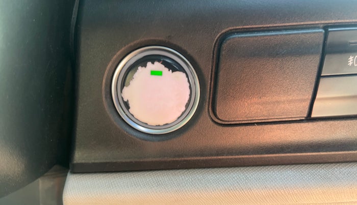 2021 Tata ALTROZ XZ PETROL, Petrol, Manual, 50,067 km, Keyless Start/ Stop Button