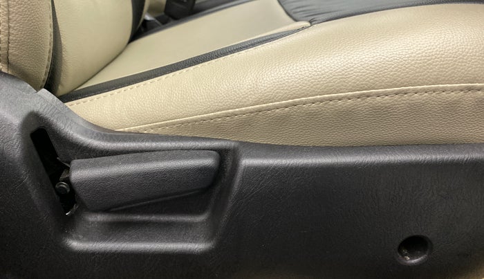 2021 Maruti Alto VXI PLUS, Petrol, Manual, 27,070 km, Driver Side Adjustment Panel