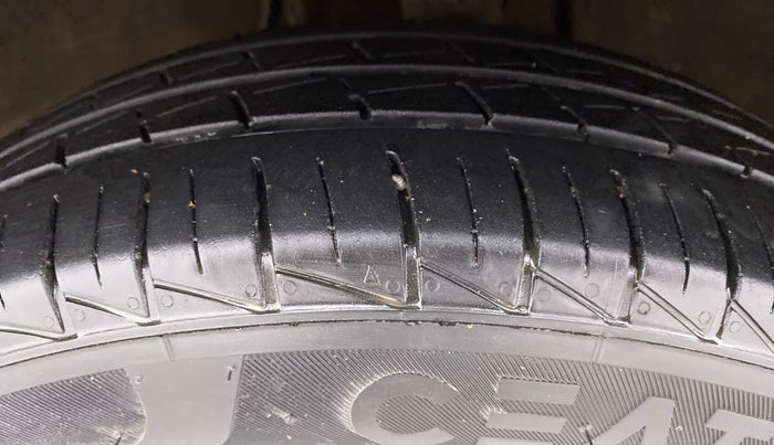 2021 Maruti Alto VXI PLUS, Petrol, Manual, 27,070 km, Left Front Tyre Tread