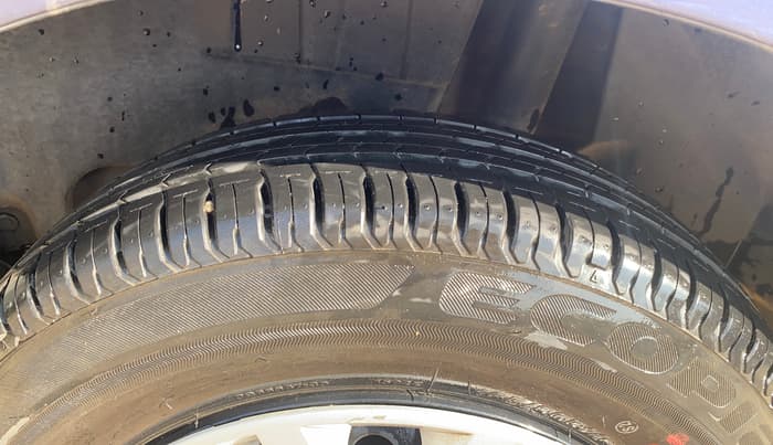 2018 Maruti Dzire VXI AMT, Petrol, Automatic, 43,742 km, Left Rear Tyre Tread