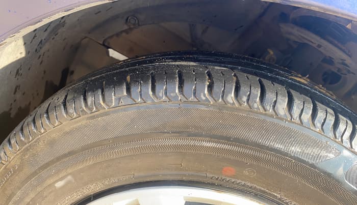 2018 Maruti Dzire VXI AMT, Petrol, Automatic, 43,742 km, Left Front Tyre Tread