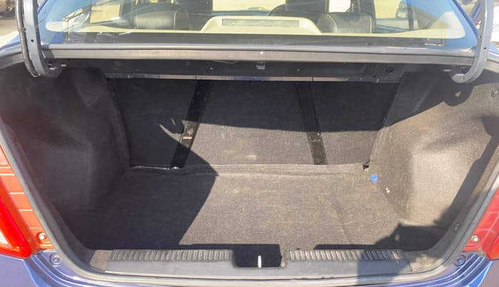 2018 Maruti Dzire VXI AMT, Petrol, Automatic, 43,742 km, Boot Inside
