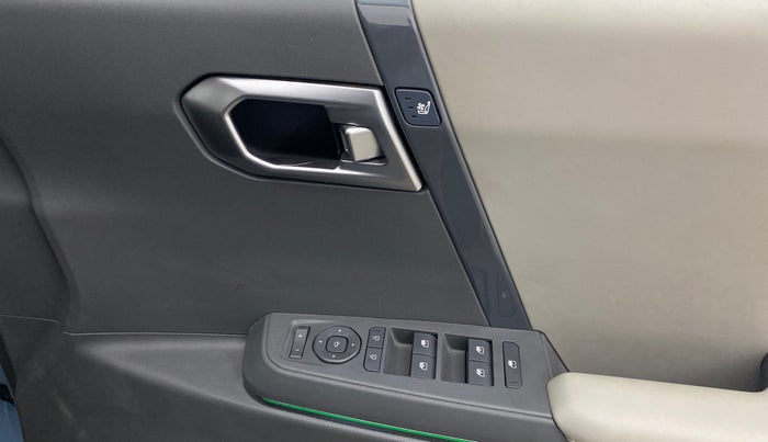 2025 KIA SYROS HTX Plus (O) 1.0 Turbo 7DCT, Petrol, Automatic, 9,684 km, Driver Side Door Panels Control