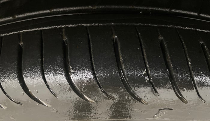 2025 KIA SYROS HTX Plus (O) 1.0 Turbo 7DCT, Petrol, Automatic, 9,684 km, Left Front Tyre Tread