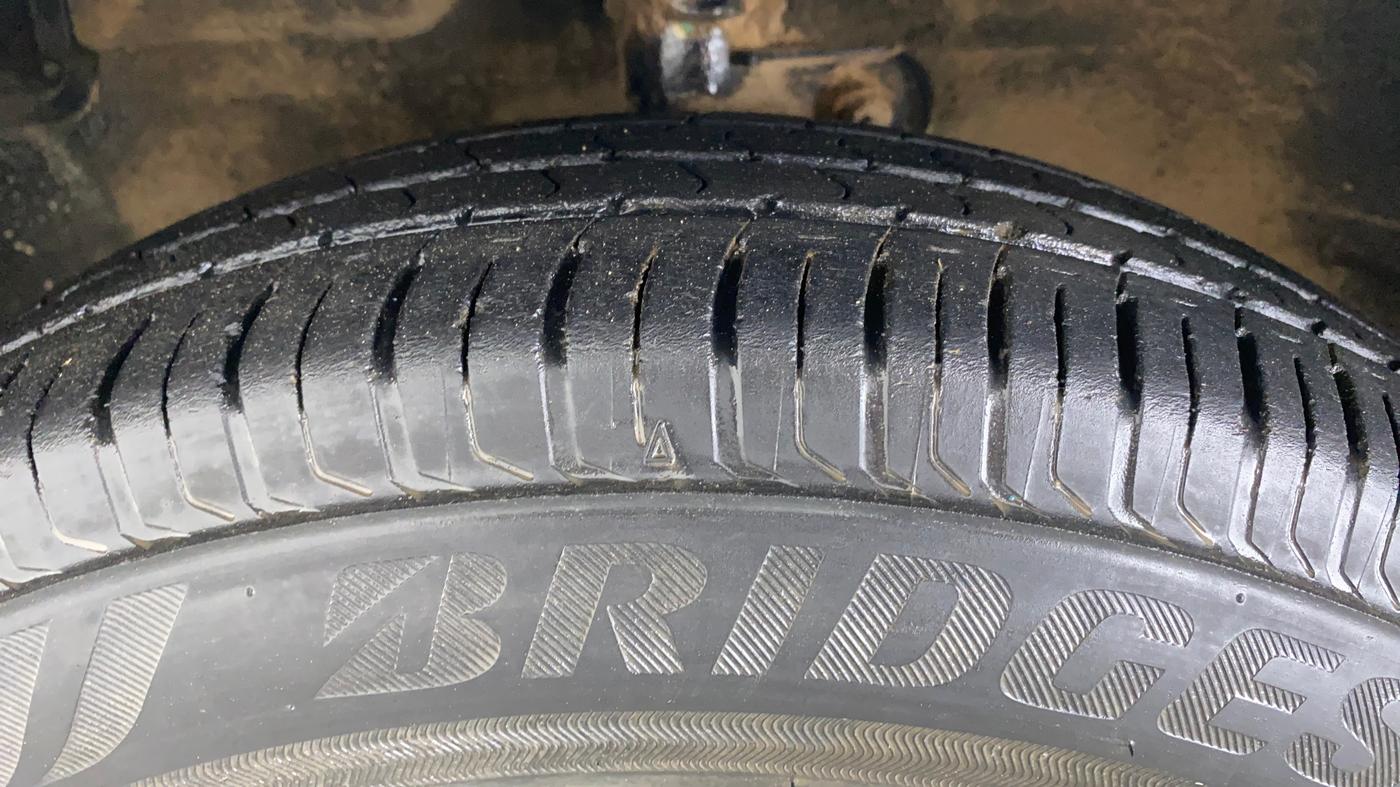 2013 Maruti A Star VXI, Petrol, Manual, 90,015 km, Left Front Tyre Tread