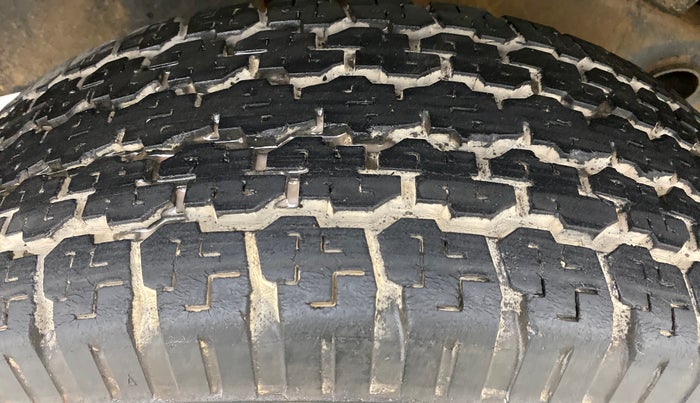 2013 Mahindra Thar CRDE 4X4 BS IV, Diesel, Manual, 71,542 km, Right Rear Tyre Tread