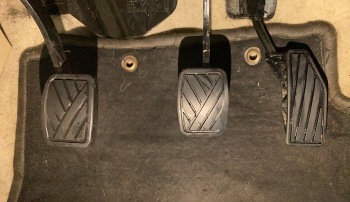 2019 Maruti Ertiga VXI CNG, CNG, Manual, 86,506 km, Pedals
