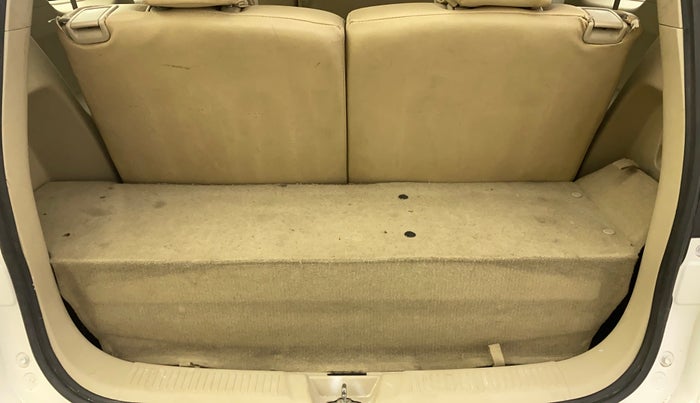 2019 Maruti Ertiga VXI CNG, CNG, Manual, 86,506 km, Boot Inside