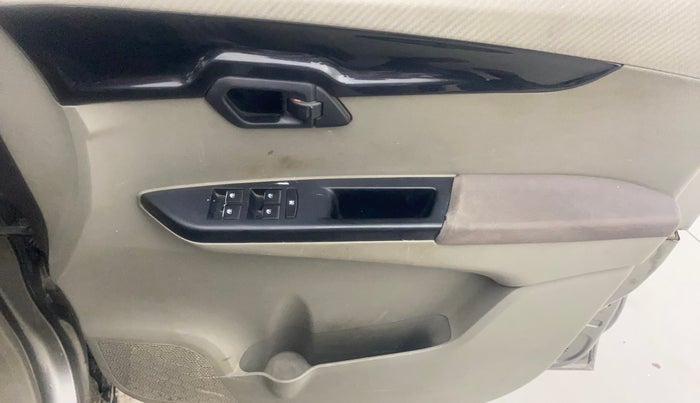 2016 Mahindra Kuv100 K8 D 6 STR, Diesel, Manual, 61,314 km, Driver Side Door Panels Control