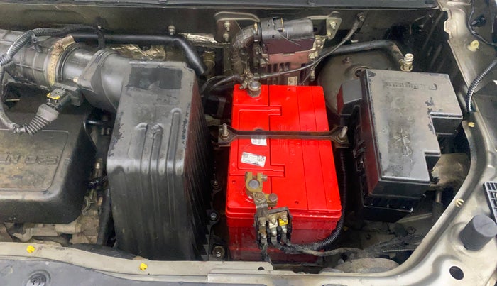 2016 Mahindra Kuv100 K8 D 6 STR, Diesel, Manual, 61,314 km, Engine View - Left