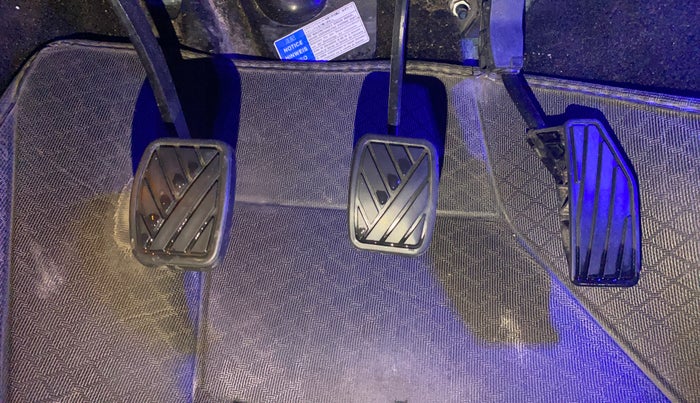 2018 Maruti Baleno ZETA PETROL 1.2, Petrol, Manual, 71,690 km, Pedals