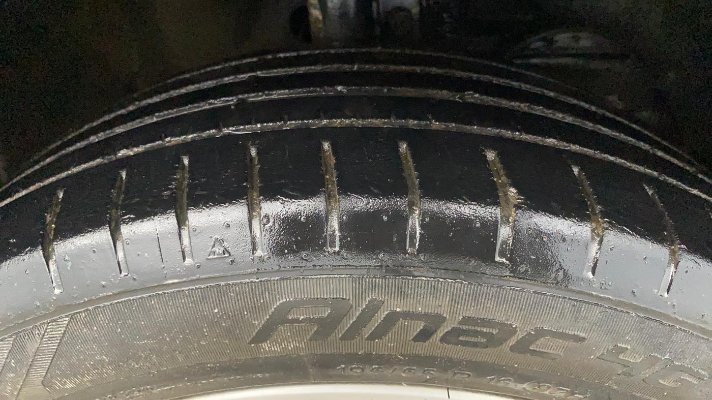 2018 Maruti Baleno ZETA PETROL 1.2, Petrol, Manual, 71,690 km, Right Front Tyre Tread