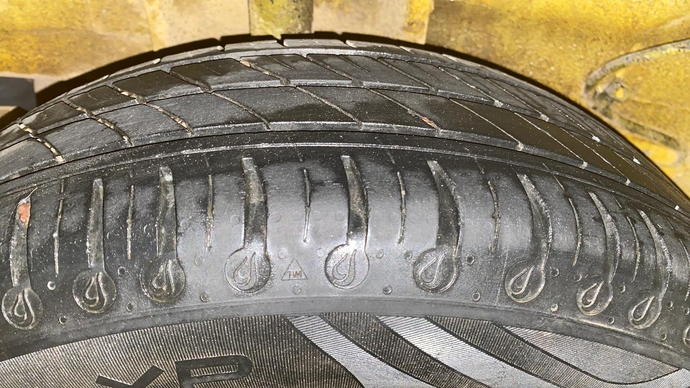 2020 Tata Tiago XE PETROL, Petrol, Manual, 26,908 km, Right Rear Tyre Tread