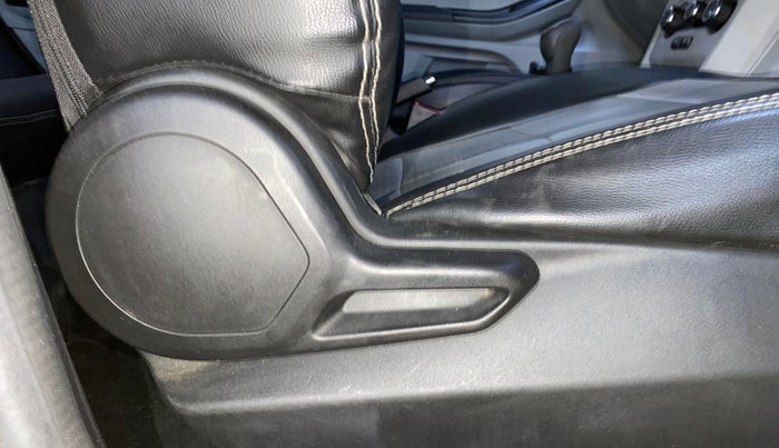 2020 Tata Tiago XE PETROL, Petrol, Manual, 26,908 km, Driver Side Adjustment Panel