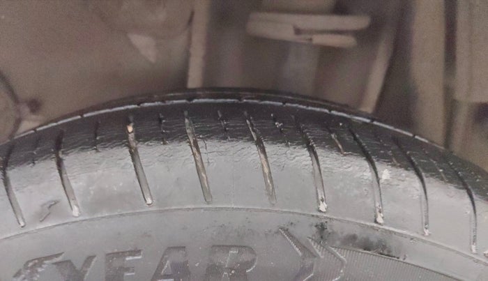 2022 Tata Tiago XZ PLUS CNG, CNG, Manual, 47,300 km, Left Rear Tyre Tread