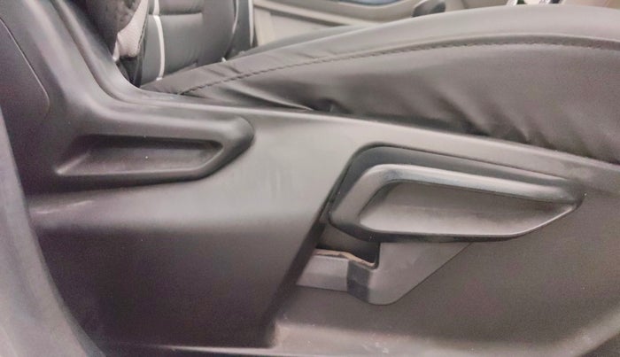 2022 Tata Tiago XZ PLUS CNG, CNG, Manual, 47,300 km, Driver Side Adjustment Panel