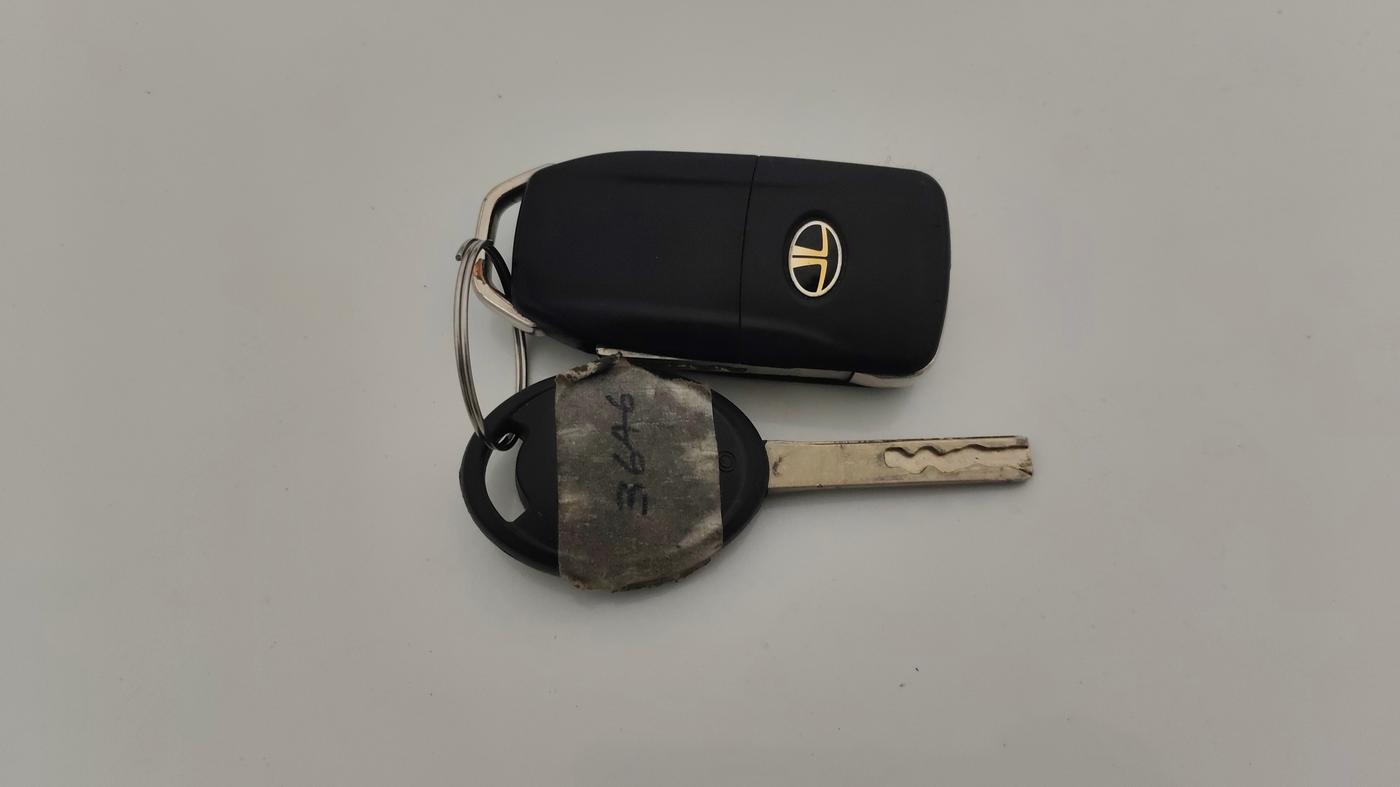 2022 Tata Tiago XZ PLUS CNG, CNG, Manual, 47,512 km, Key Close Up