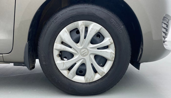 2019 Maruti Swift VXI D, Petrol, Manual, 17,038 km, Right Front Wheel