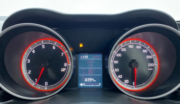 2019 Maruti Swift VXI D, Petrol, Manual, 17,038 km, Odometer Image