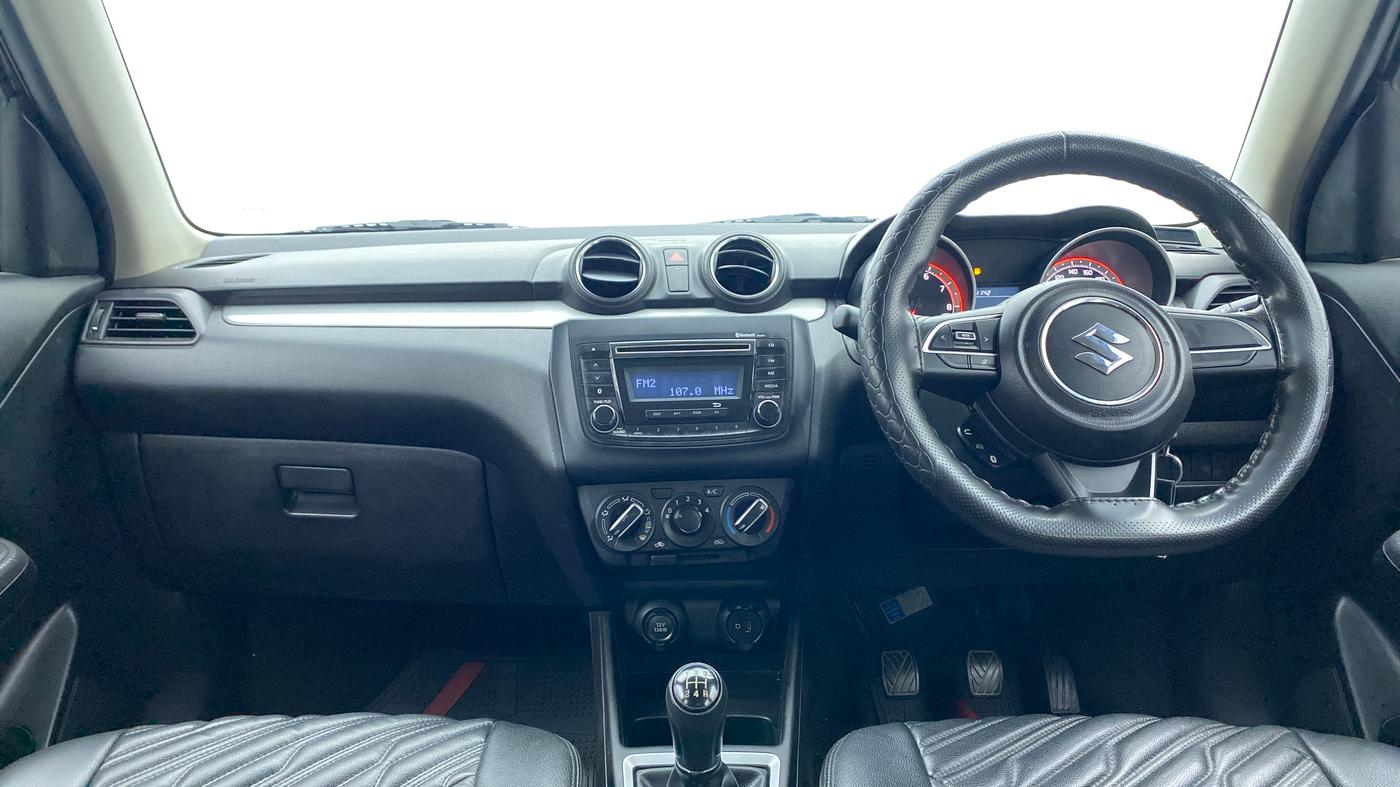2019 Maruti Swift VXI D, Petrol, Manual, 17,038 km, Dashboard