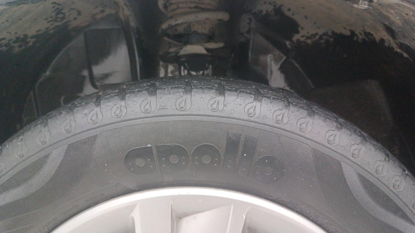 2020 Renault Kwid RXT 1.0 (O), Petrol, Manual, 72,008 km, Left Front Tyre Tread