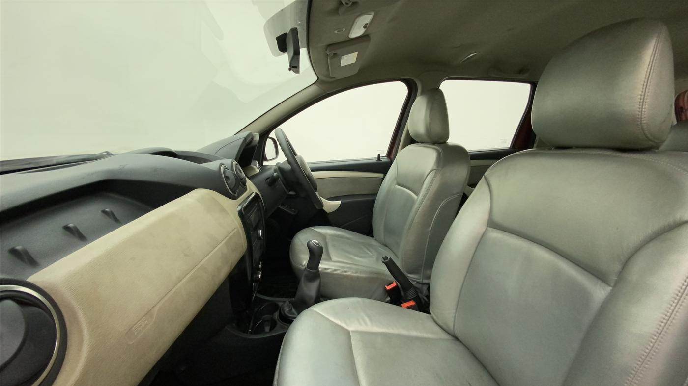 2014 Renault Duster RXL PETROL, Petrol, Manual, 41,938 km, Right Side Front Door Cabin