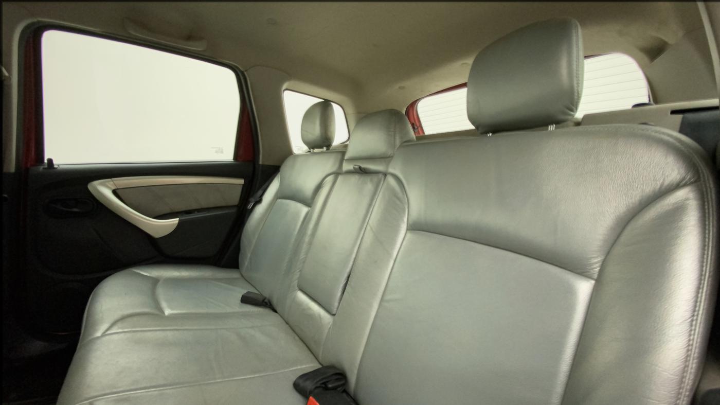 2014 Renault Duster RXL PETROL, Petrol, Manual, 41,938 km, Right Side Rear Door Cabin