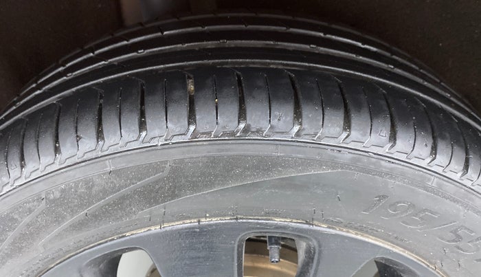 2015 Maruti Baleno ALPHA DDIS 190, Diesel, Manual, 62,603 km, Right Rear Tyre Tread