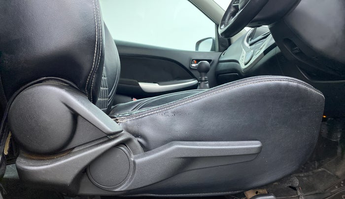 2015 Maruti Baleno ALPHA DDIS 190, Diesel, Manual, 62,603 km, Driver Side Adjustment Panel