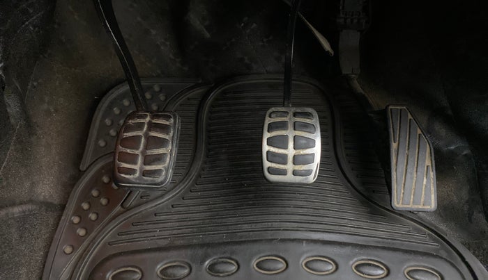 2015 Maruti Baleno ALPHA DDIS 190, Diesel, Manual, 62,603 km, Pedals