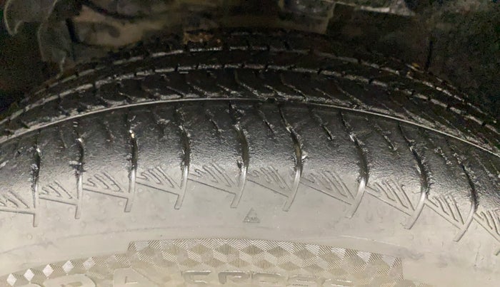 2022 Toyota URBAN CRUISER HYRYDER G HYBRID, Hybrid, Automatic, 49,186 km, Left Front Tyre Tread