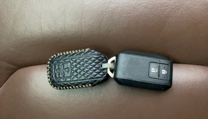 2022 Toyota URBAN CRUISER HYRYDER G HYBRID, Hybrid, Automatic, 49,186 km, Key Close Up