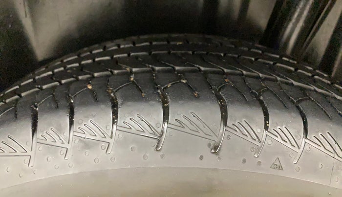 2022 Toyota URBAN CRUISER HYRYDER G HYBRID, Hybrid, Automatic, 49,186 km, Left Rear Tyre Tread