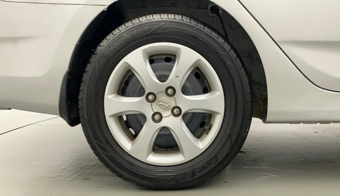 2012 Hyundai Verna FLUIDIC 1.6 VTVT EX, Petrol, Manual, 45,507 km, Right Rear Wheel