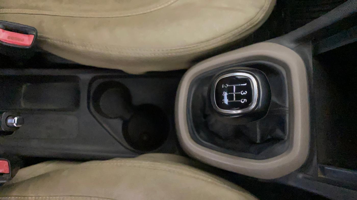 2014 Hyundai Xcent S 1.2, Petrol, Manual, 81,430 km, Gear Lever